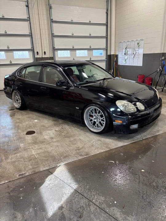 2000 Lexus GS 2nd Gen - Image 3 of 9