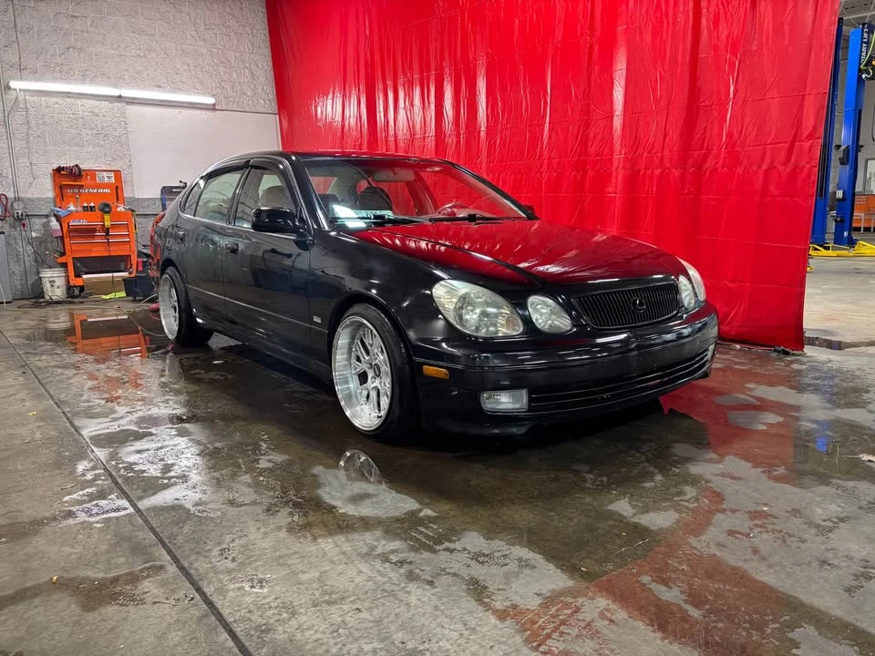 2000 Lexus GS 2nd Gen - Image 5 of 9