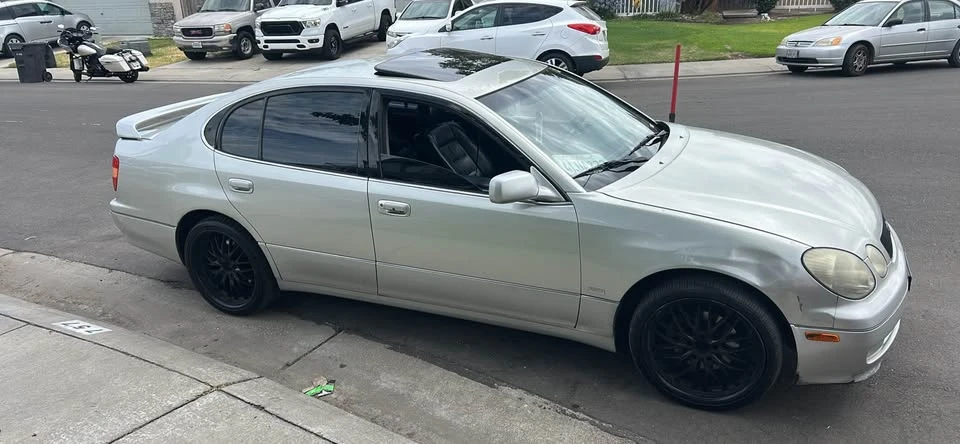 2000 Lexus GS 2nd Gen - Image 3 of 6