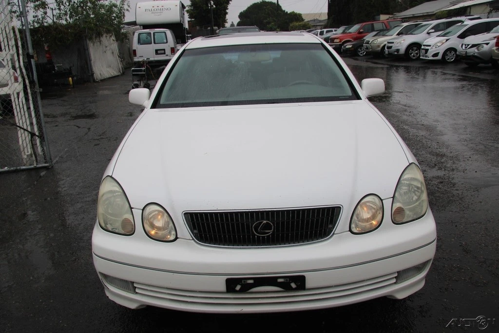 2000 Lexus GS 2nd Gen - Image 9 of 21