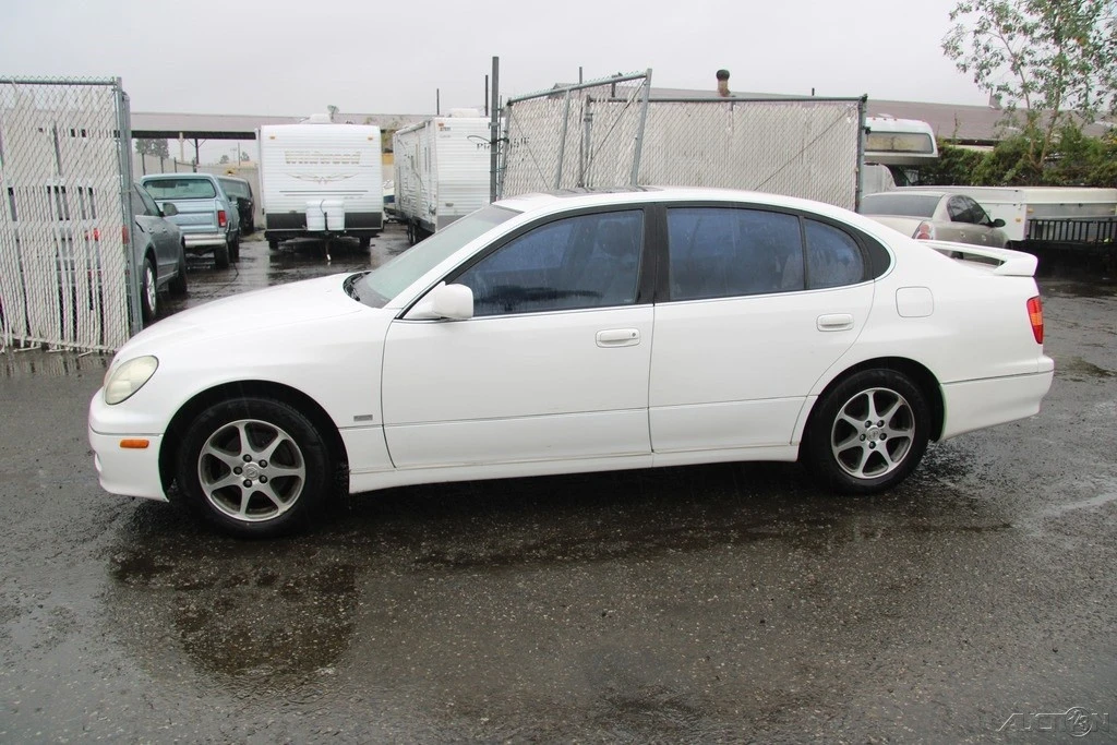 2000 Lexus GS 2nd Gen - Image 3 of 21