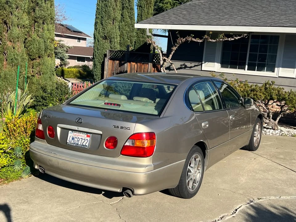 2000 Lexus GS 2nd Gen - Image 3 of 5