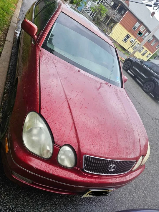 2000 Lexus GS 2nd Gen - Image 2 of 10