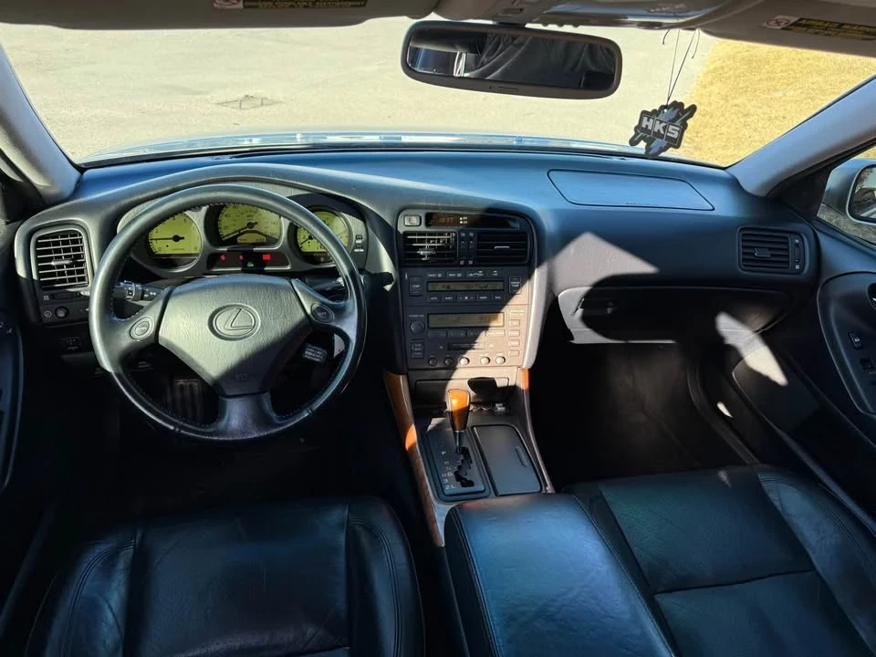 2000 Lexus GS 2nd Gen - Image 7 of 10