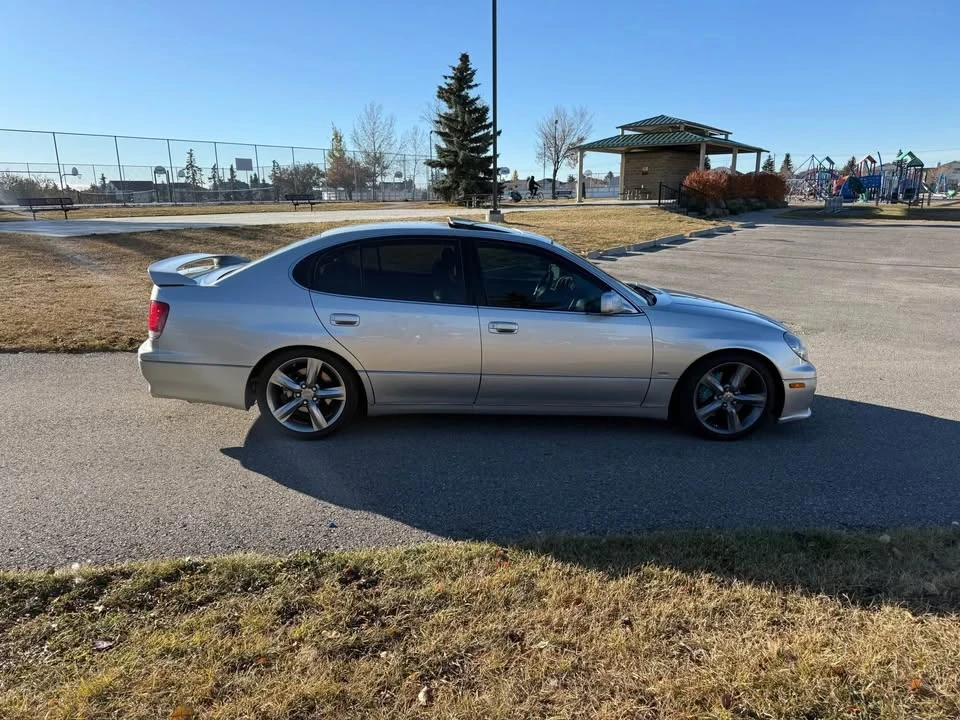 2000 Lexus GS 2nd Gen - Image 5 of 10
