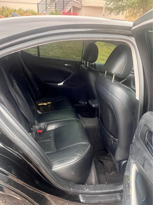 2000 Lexus IS 1st Gen - Image 5 of 8