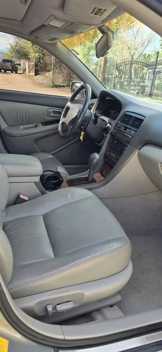 2000 Lexus IS 1st Gen - Image 2 of 12