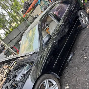 2000 Lexus IS 300 Sedan