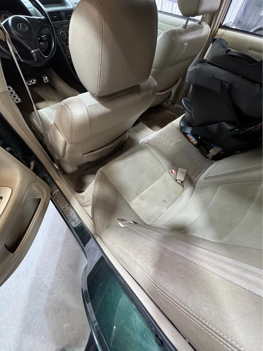 2000 Lexus IS 1st Gen - Image 10 of 10