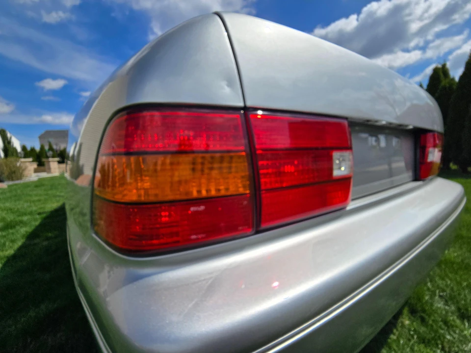 2000 Lexus LS 2nd Gen - Image 20 of 31