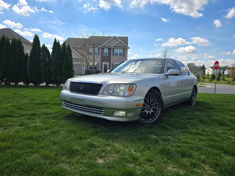 2000 Lexus LS 2nd Gen - Image 6 of 31