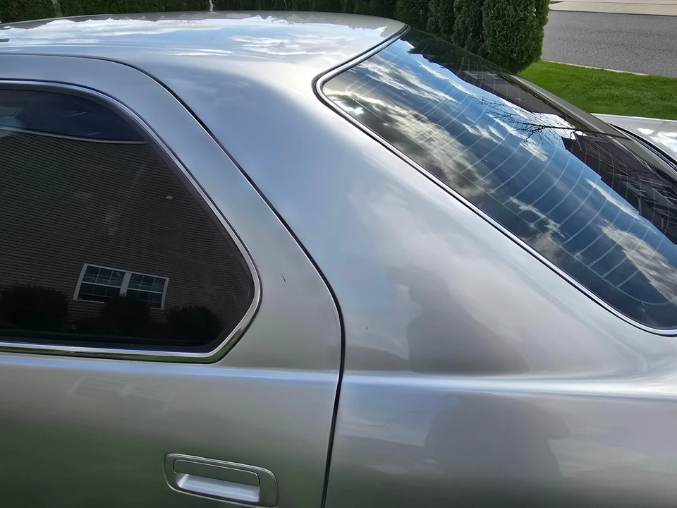 2000 Lexus LS 2nd Gen - Image 18 of 31