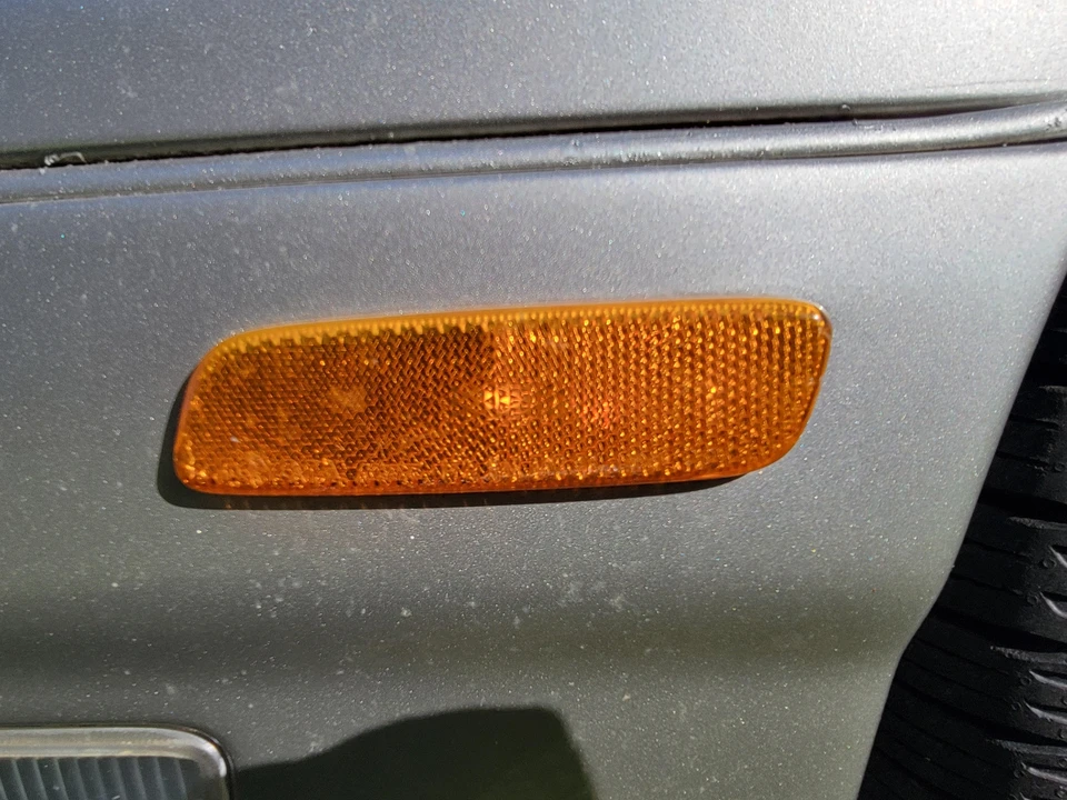 2000 Lexus LS 2nd Gen - Image 24 of 31