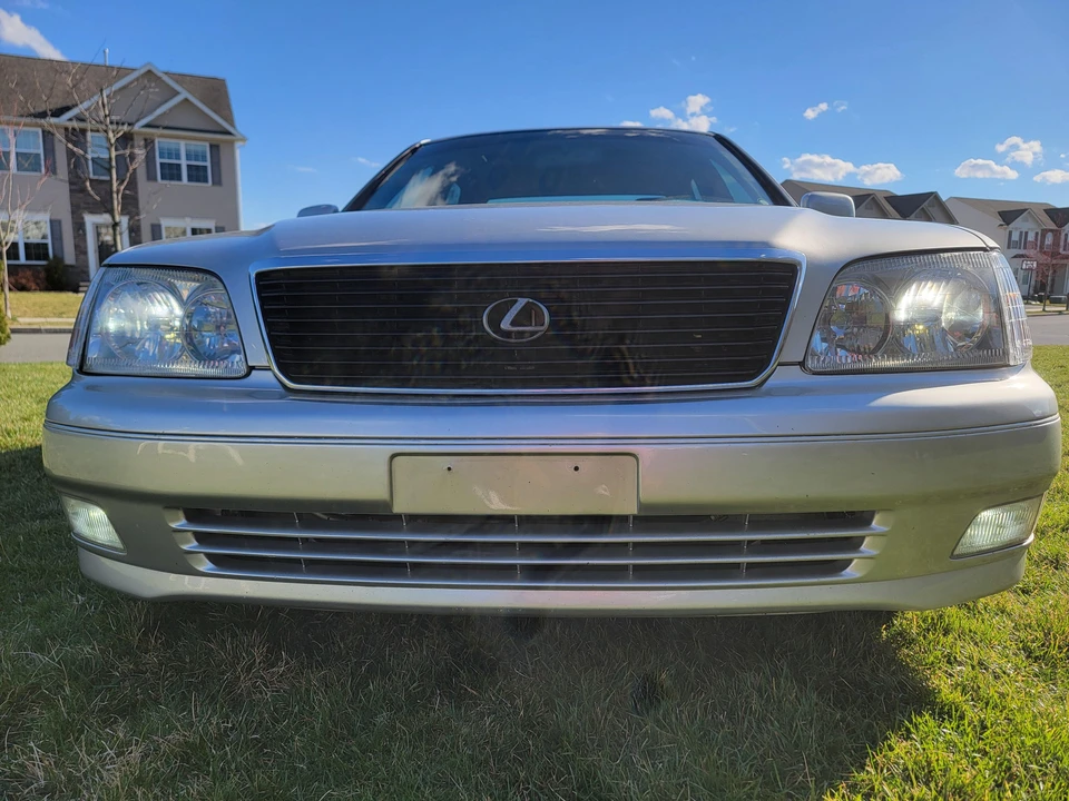 2000 Lexus LS 2nd Gen - Image 18 of 31