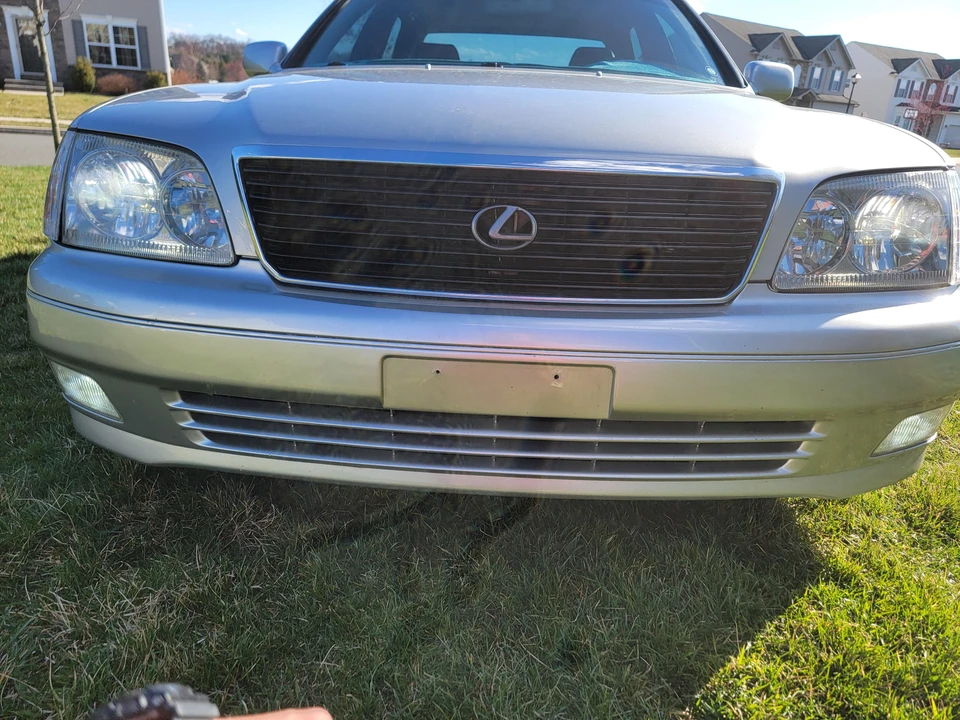 2000 Lexus LS 2nd Gen - Image 8 of 31