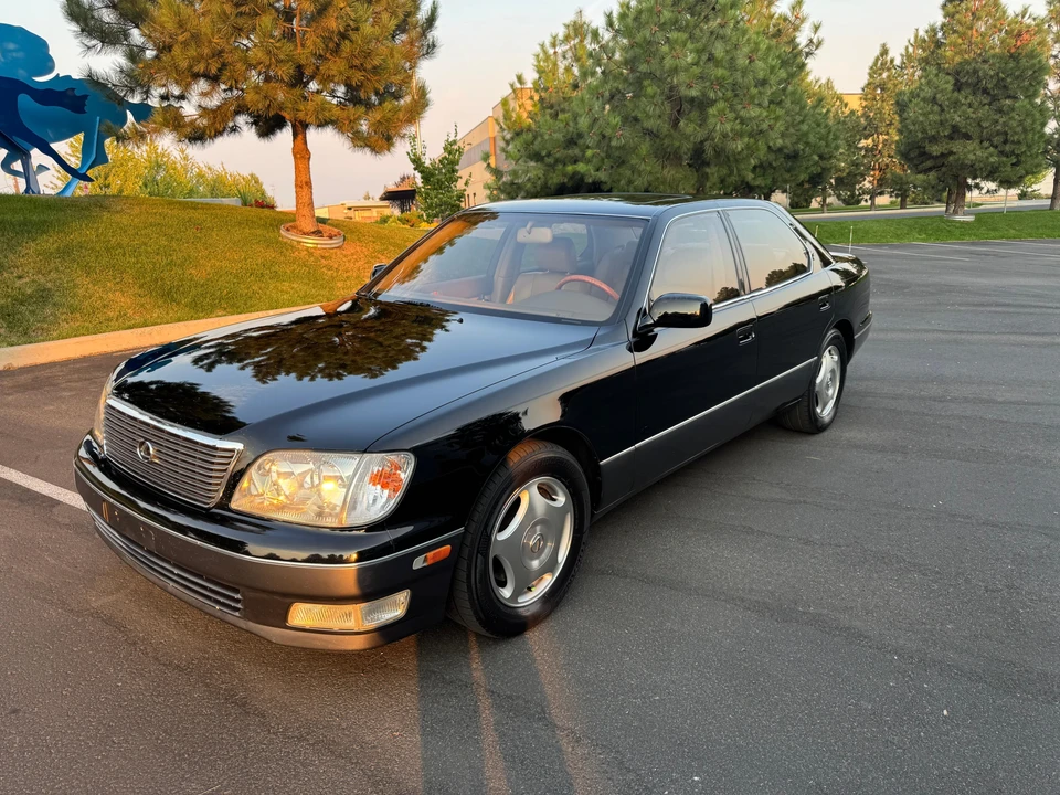 2000 Lexus LS 2nd Gen - Image 6 of 31