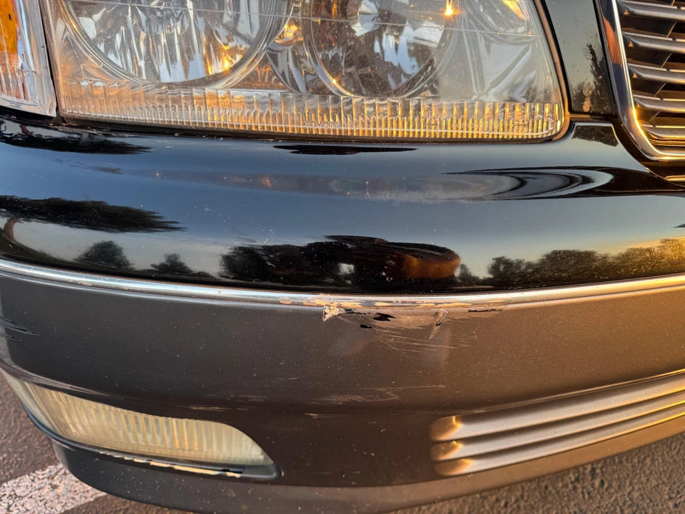 2000 Lexus LS 2nd Gen - Image 11 of 31