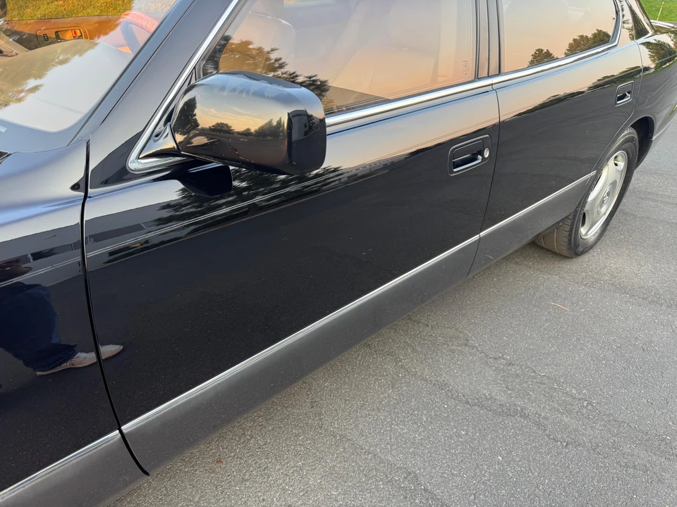 2000 Lexus LS 2nd Gen - Image 27 of 31