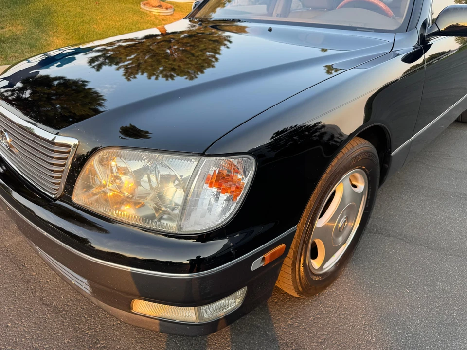 2000 Lexus LS 2nd Gen - Image 23 of 31