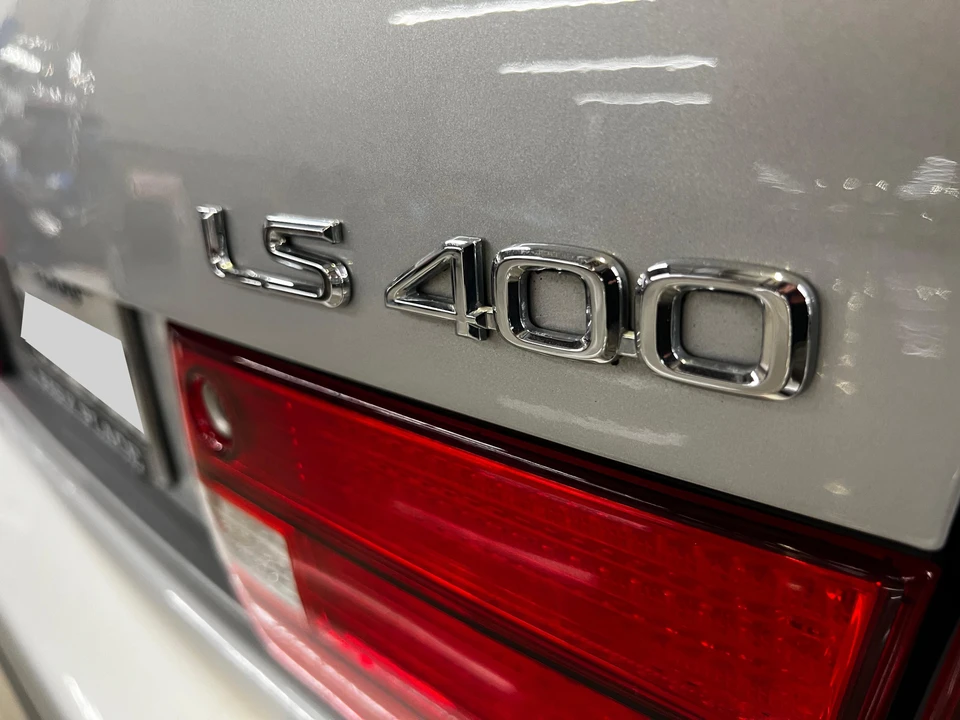 2000 Lexus LS 2nd Gen - Image 26 of 31