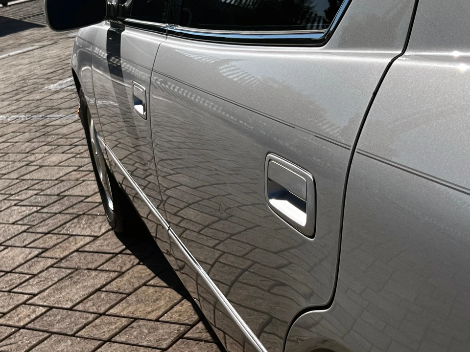 2000 Lexus LS 2nd Gen - Image 22 of 31