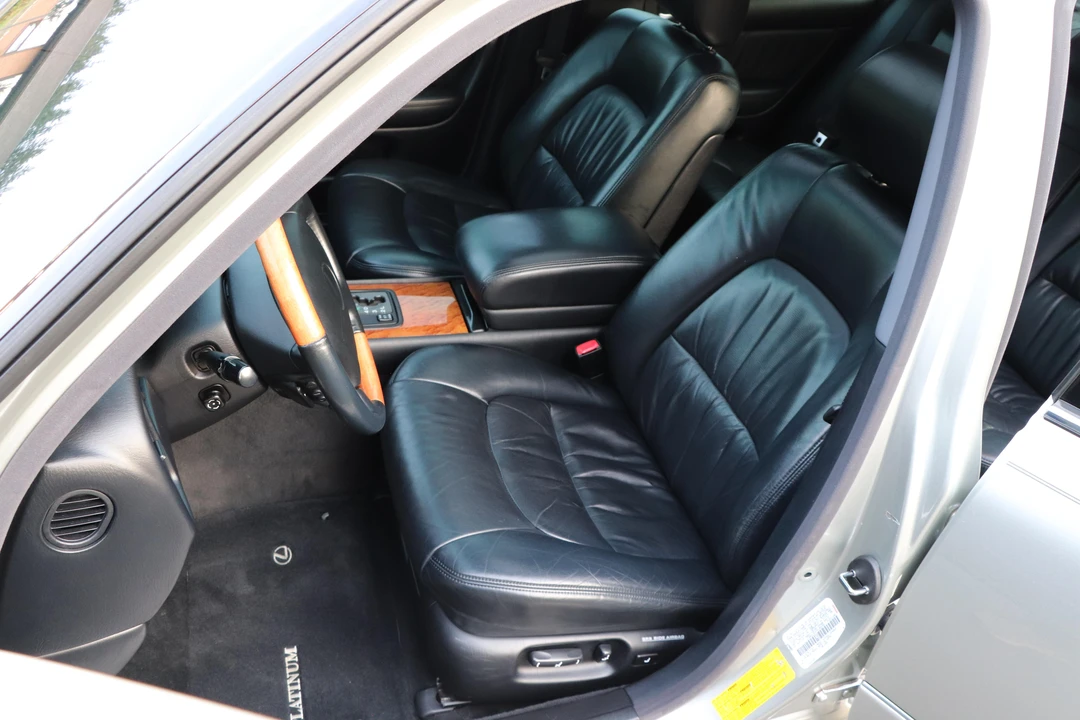 2000 Lexus LS 2nd Gen - Image 29 of 31