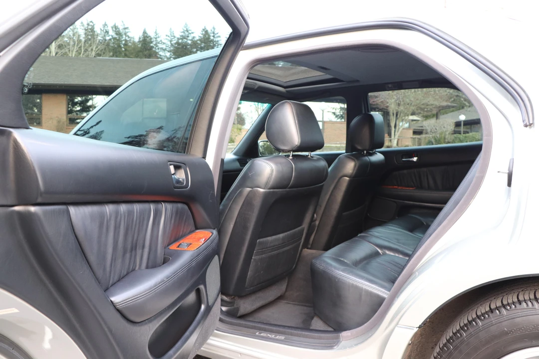 2000 Lexus LS 2nd Gen - Image 31 of 31