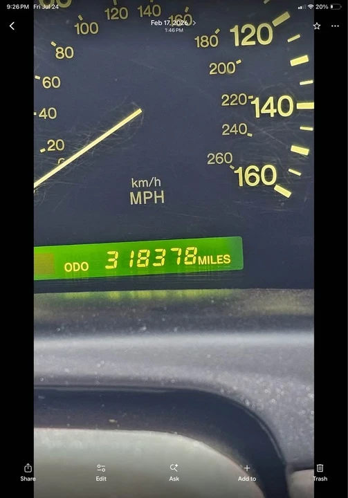 2000 Lexus LS 2nd Gen - Image 5 of 9