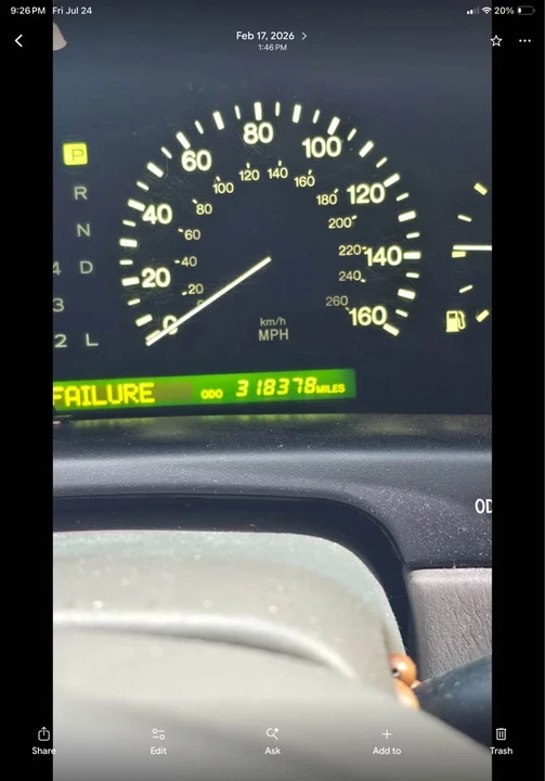 2000 Lexus LS 2nd Gen - Image 6 of 9