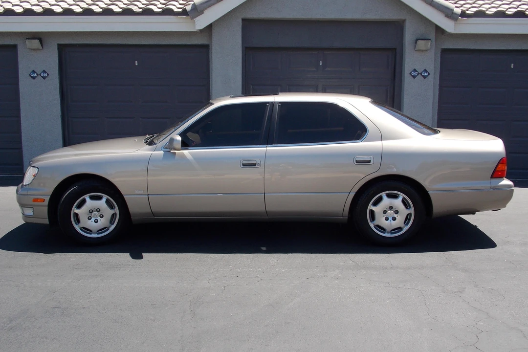 2000 Lexus LS 2nd Gen - Image 3 of 5