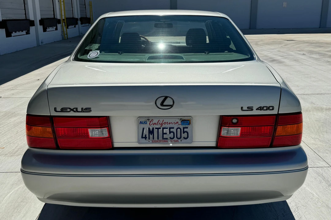 2000 Lexus LS 2nd Gen - Image 5 of 31