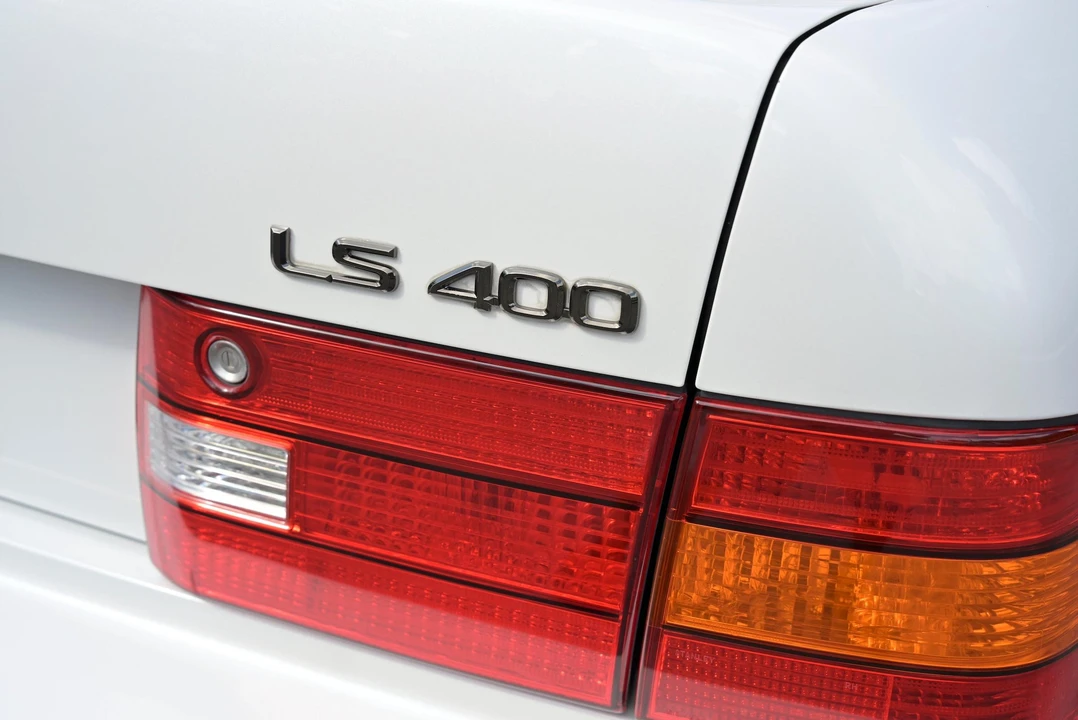 2000 Lexus LS 2nd Gen - Image 31 of 31