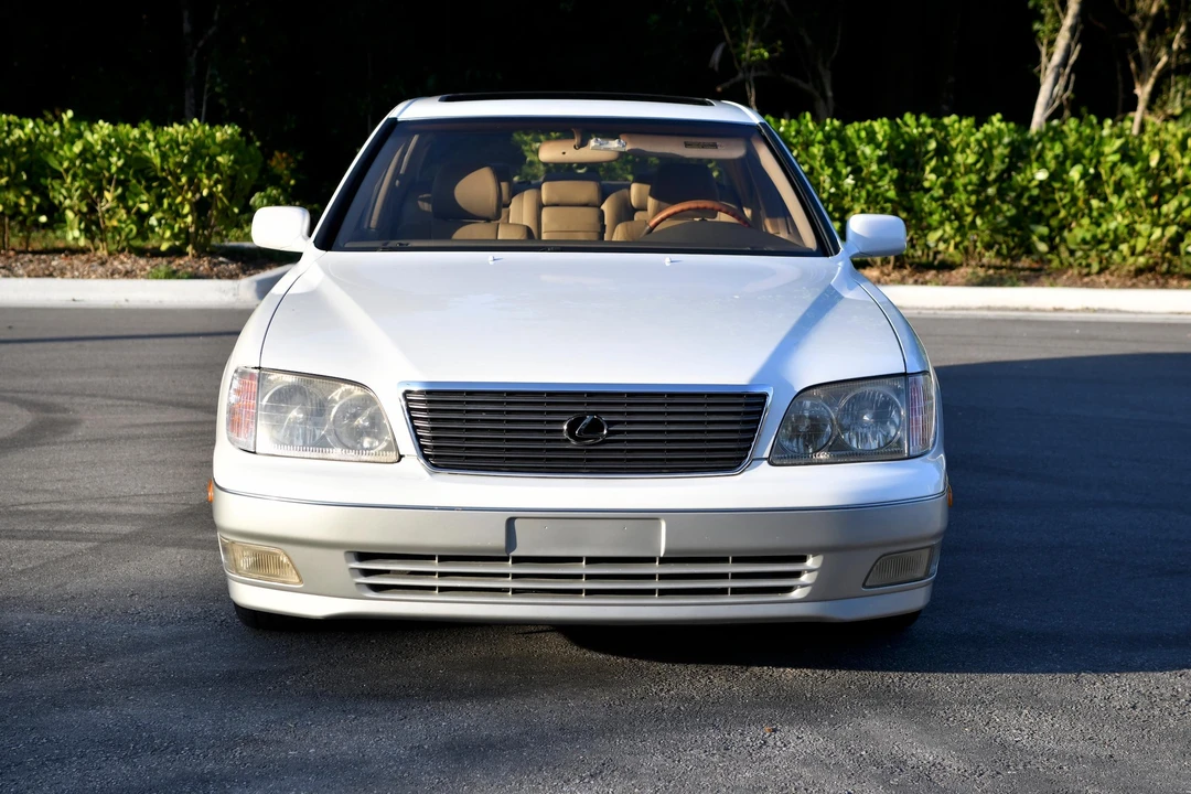 2000 Lexus LS 2nd Gen - Image 6 of 31