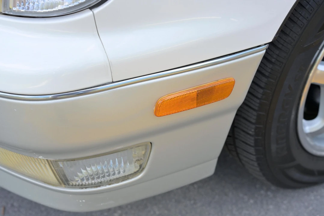 2000 Lexus LS 2nd Gen - Image 20 of 31