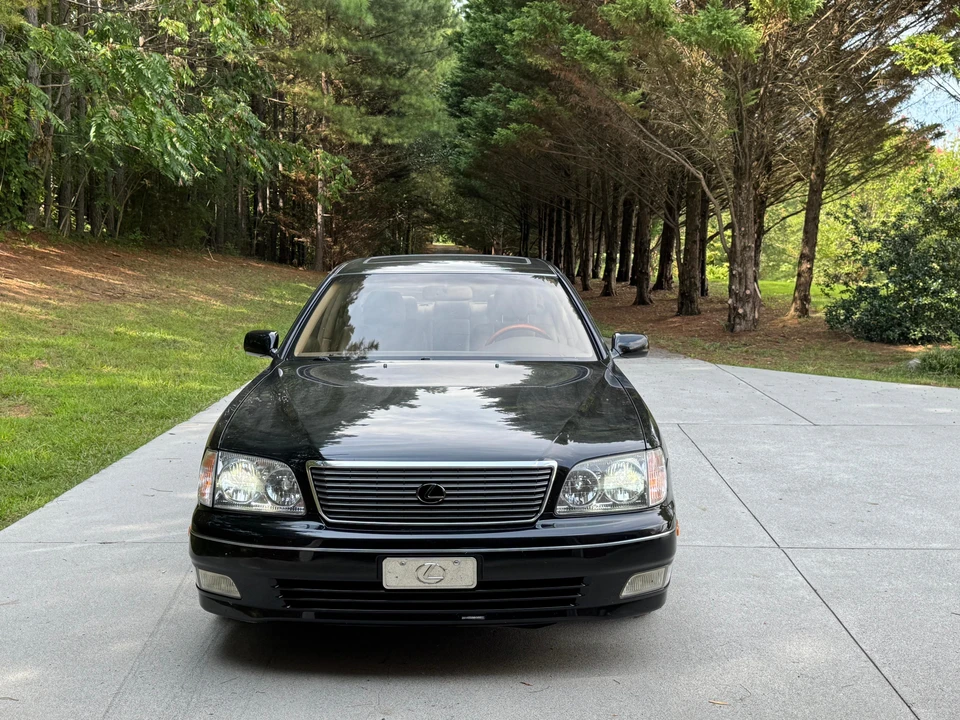 2000 Lexus LS 2nd Gen - Image 6 of 31
