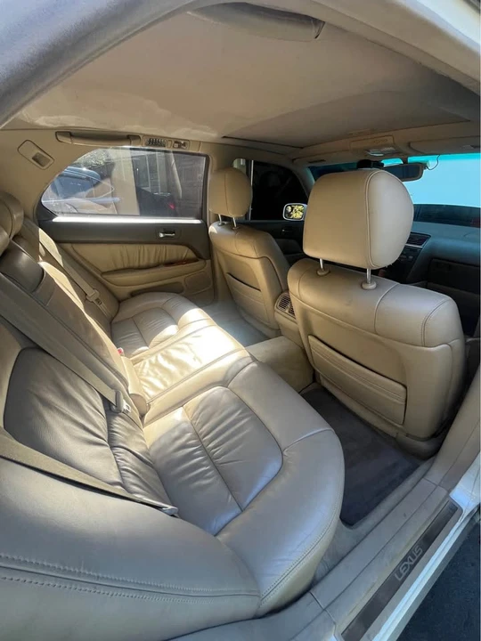 2000 Lexus LS 2nd Gen - Image 6 of 11