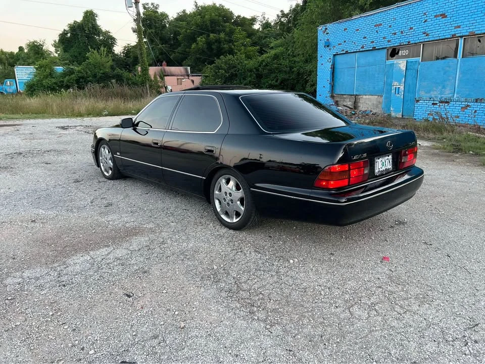 2000 Lexus LS 2nd Gen - Image 7 of 15