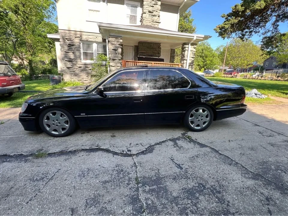 2000 Lexus LS 2nd Gen - Image 5 of 20
