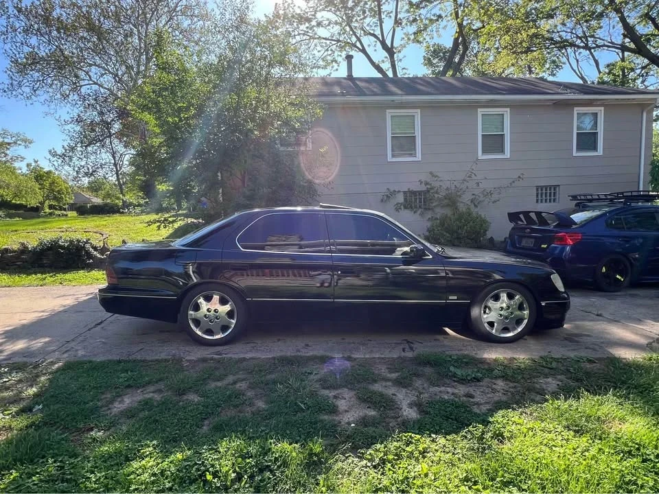 2000 Lexus LS 2nd Gen - Image 4 of 20