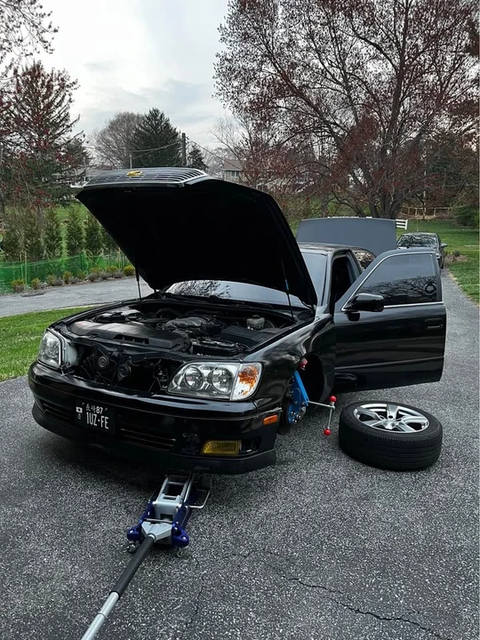 2000 Lexus LS 2nd Gen - Image 5 of 14