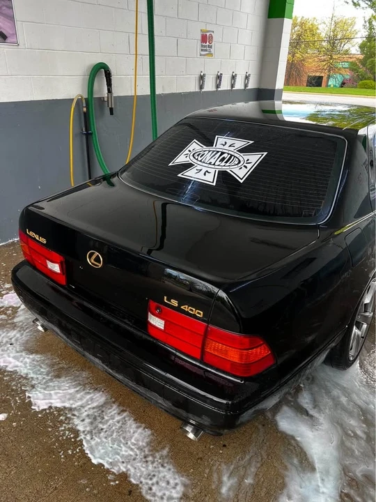 2000 Lexus LS 2nd Gen - Image 3 of 14