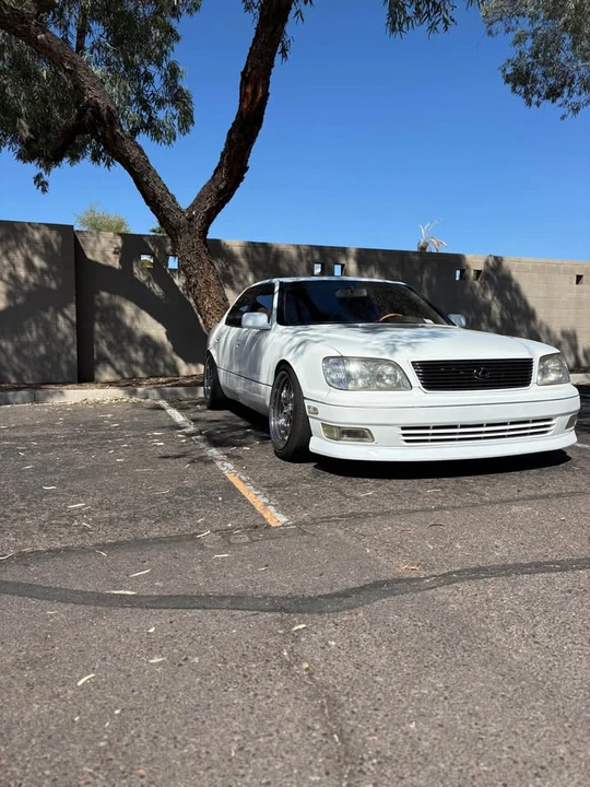 2000 Lexus LS 2nd Gen - Image 3 of 5
