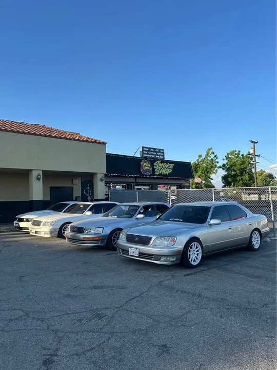 2000 Lexus LS 2nd Gen - Image 4 of 7