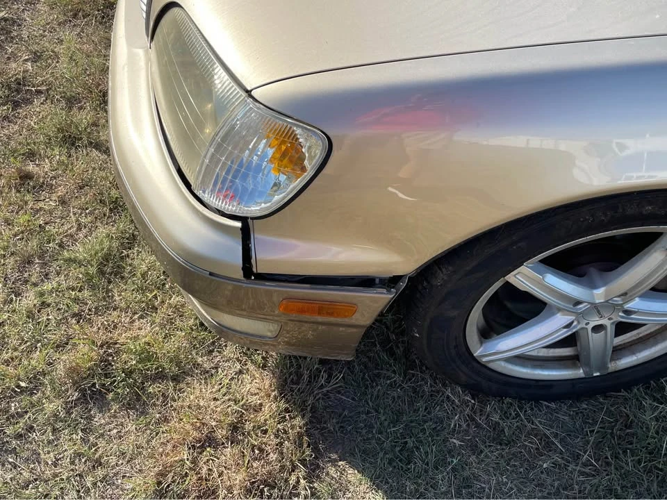 2000 Lexus LS 2nd Gen - Image 4 of 13