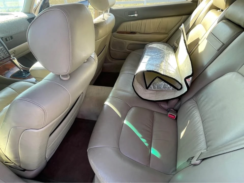 2000 Lexus LS 2nd Gen - Image 8 of 13