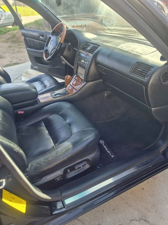 2000 Lexus LS 2nd Gen - Image 13 of 13