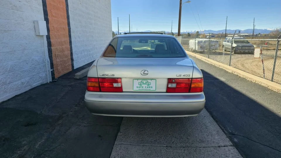 2000 Lexus LS 2nd Gen - Image 5 of 10