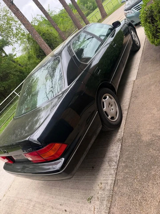2000 Lexus LS 2nd Gen - Image 3 of 6