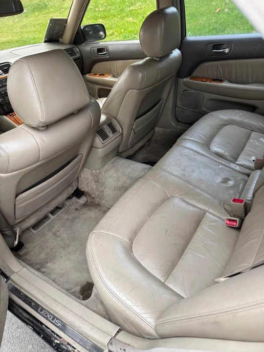 2000 Lexus LS 2nd Gen - Image 7 of 8