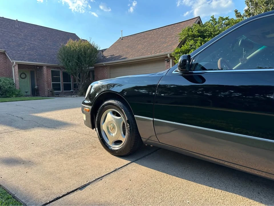 2000 Lexus LS 2nd Gen - Image 2 of 12